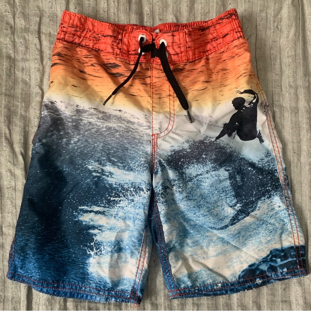 🔥2/$10🔥 OLD NAVY kids swimming shorts sz M(8)
